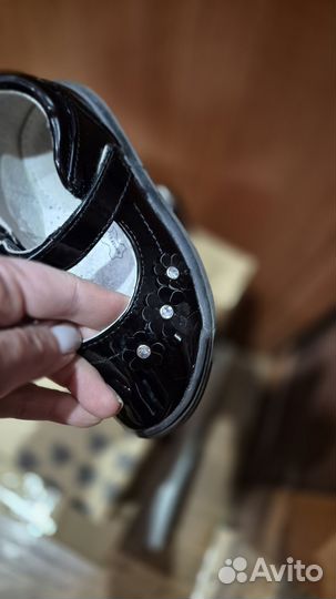 Туфли для девочки черные лаковые, 25 размер