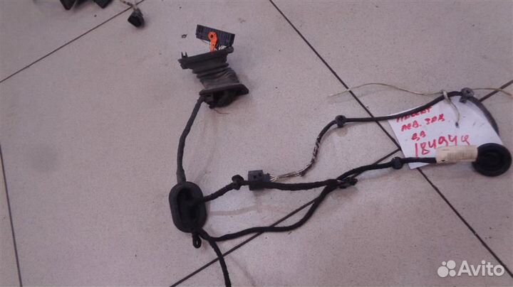 Проводка двери задней левой Volkswagen Passat B6