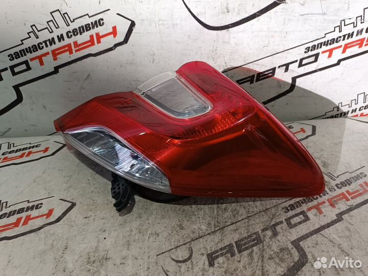 Фонарь toyota vitz KSP130 NCP131 NHP130 NSP130 NSP135 52273 2 модель правый 8155052B90 XA5276