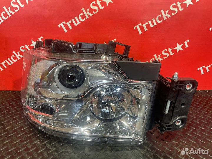 Фара левая Renault T