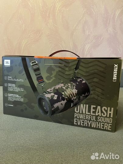 Портативная колонка jbl