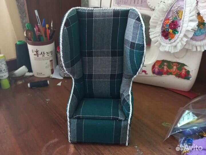 Кресло для куклы