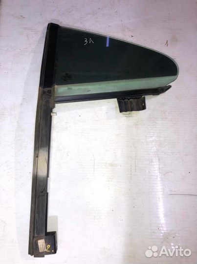 Стекло двери задней правой,левой (форточка) VW-Фо