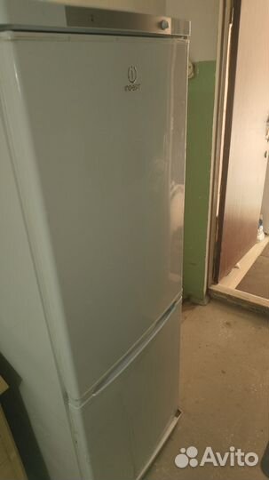 Холодильник indesit sb16740