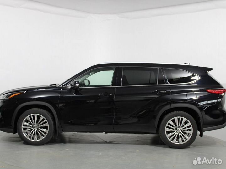 Toyota Highlander 3.5 AT, 2022