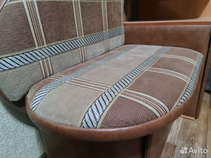 Банкетка с тумбочкой для прихожей