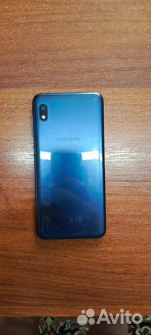 Samsung Galaxy A10, 2/32 ГБ