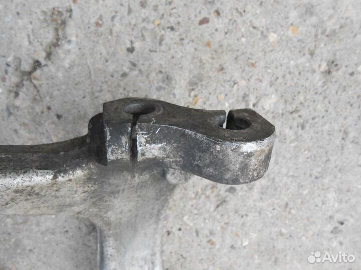 Поворотный кулак Ауди А6 С5 2001-2004г