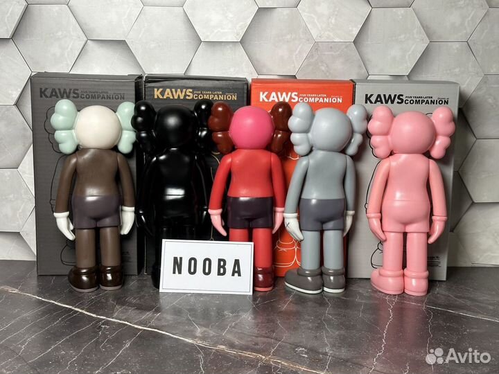 Kaws фигурка