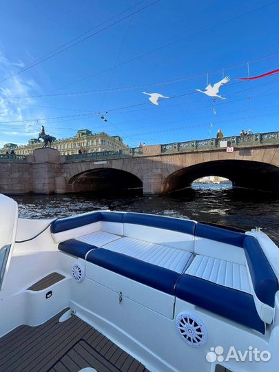 Аренда катера/Развод мостов/Финский залив/Салют