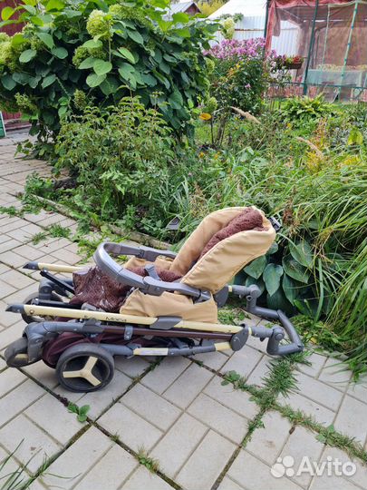 Коляска прогулочная складная