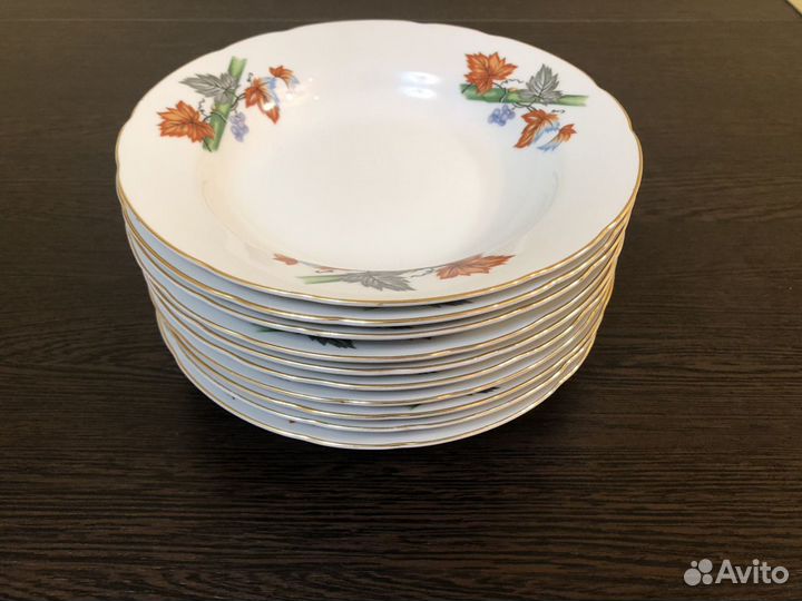 Японские суповые тарелки. Виноград. фарфор