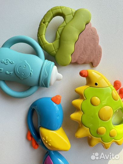 Погремушки и прорезыватели пакетом