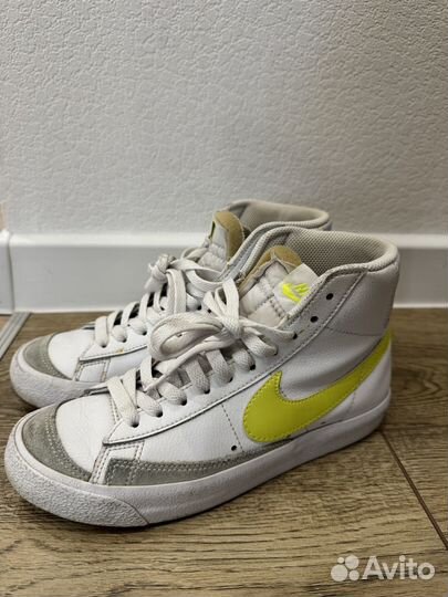 Nike blazer mid 77