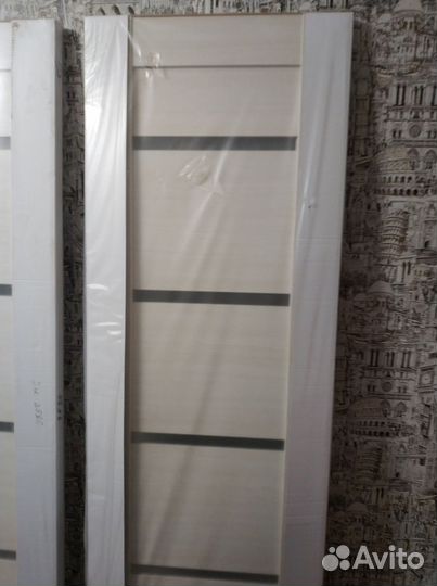 Двери межкомнатные белые новые, стекло