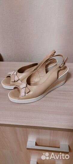Босоножки летние женские 39 размер