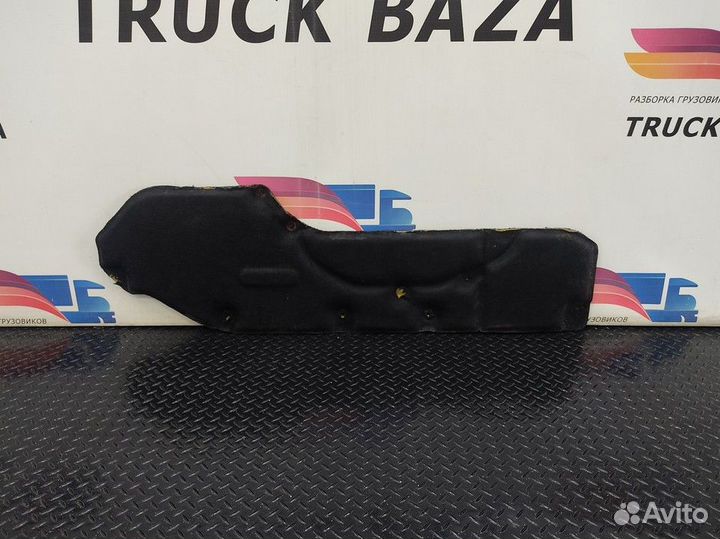 81192200977 Шумоизоляция двигателя правая