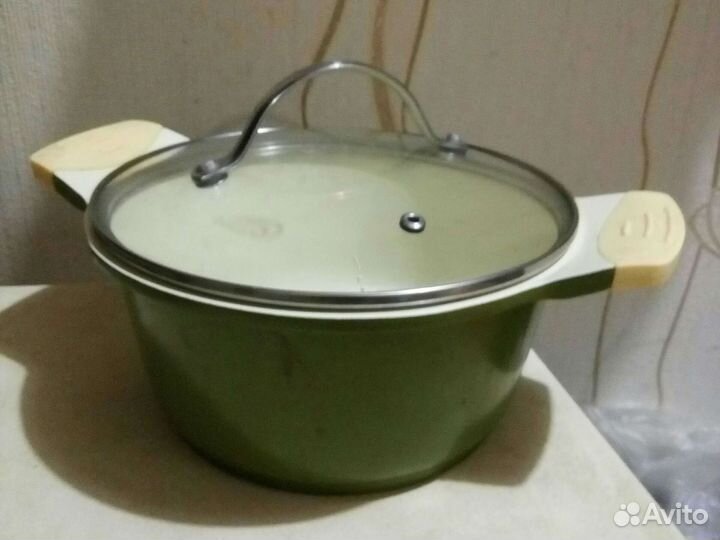 Кастрюля 2л,Супница 2.8 л,Тарелка для рыбы