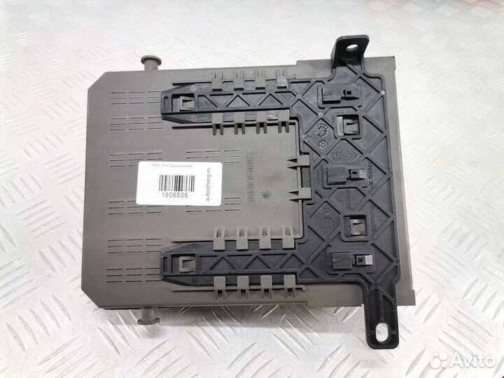 Блок предохранителей для Peugeot-Citroen C5 1