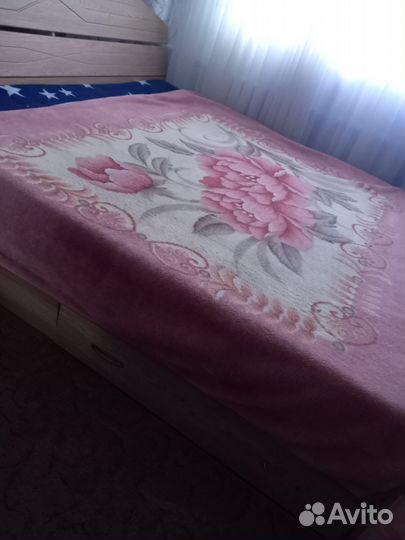 Кровать двухспальная