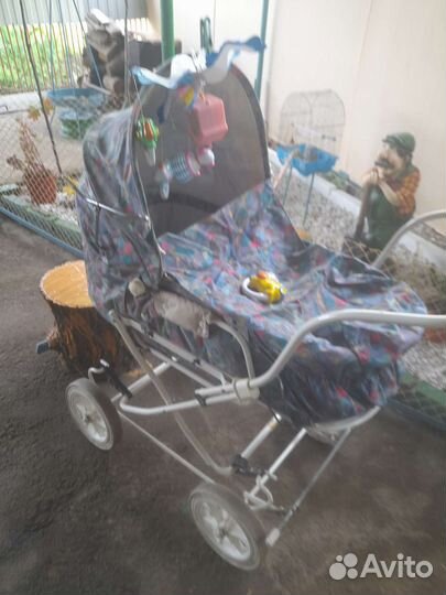 Прогулочная коляска