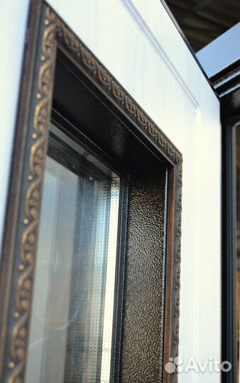 Дверь входная металлическая