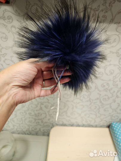 Меховые помпоны