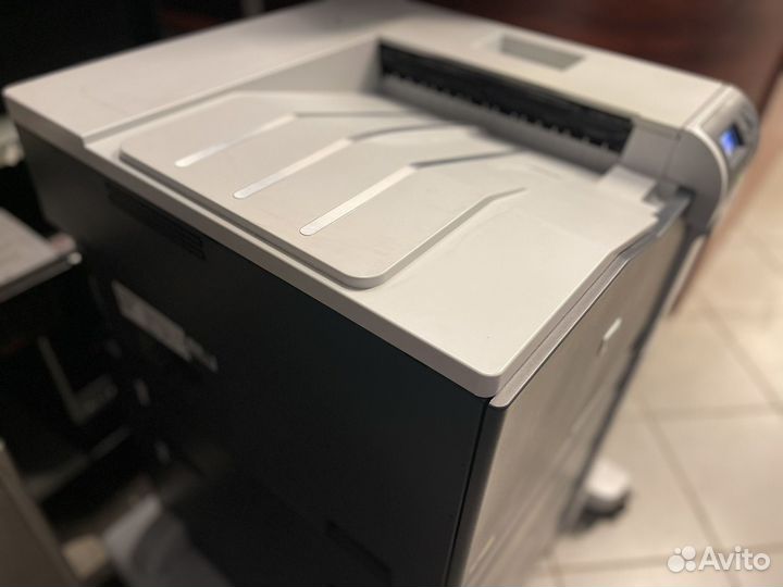 Цветной принтер А3 HP LaserJet CP5525xh (37692)