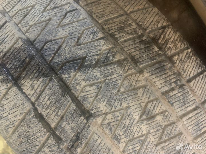 Gripmax Stature M/S 275/40 R20