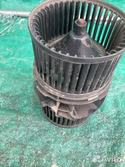 Моторчик печки Renault Megane III Рено Меган 3