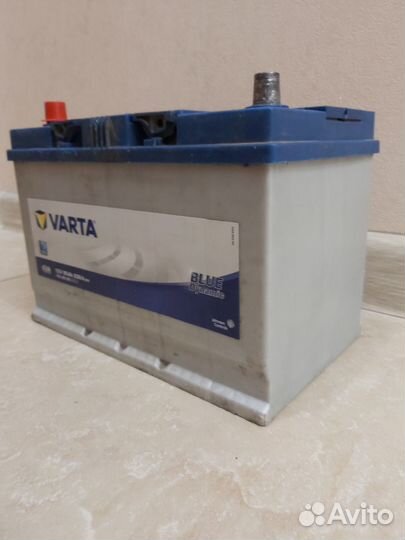 Аккумулятор автомобильный б/у Varta 95aч