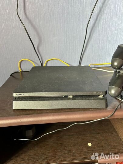 Sony ps4 Slim 1tb