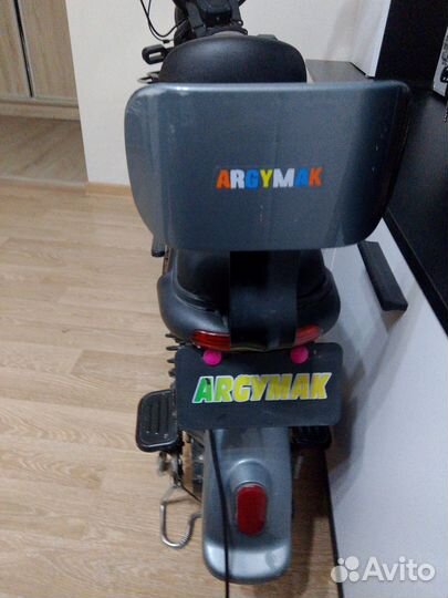 Электроскутер мопед