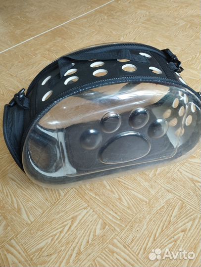 Переноска для кошек и собак