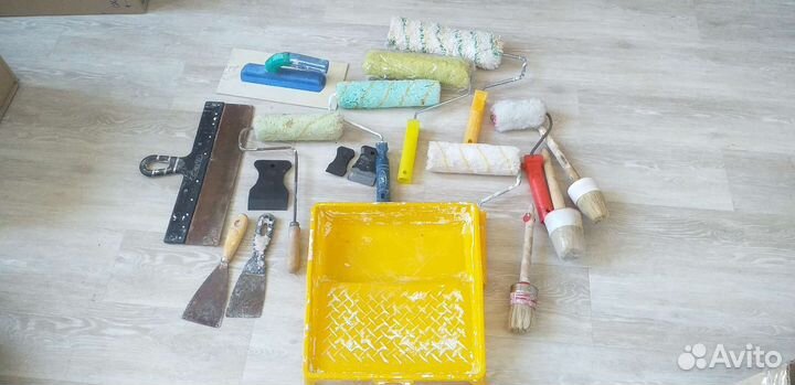 Инструменты для отделки на фото. Новые и бу