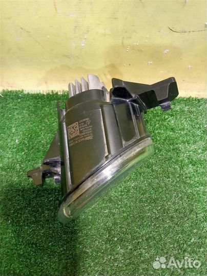 Фара противотуманная левая Nissan Juke (F15) 2011