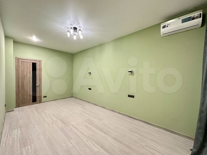 2-к. квартира, 97 м², 8/10 эт.