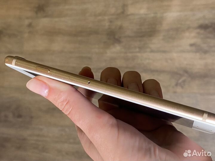 iPhone 8 Plus, 64 ГБ