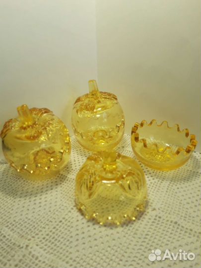 Лимонница яблоко