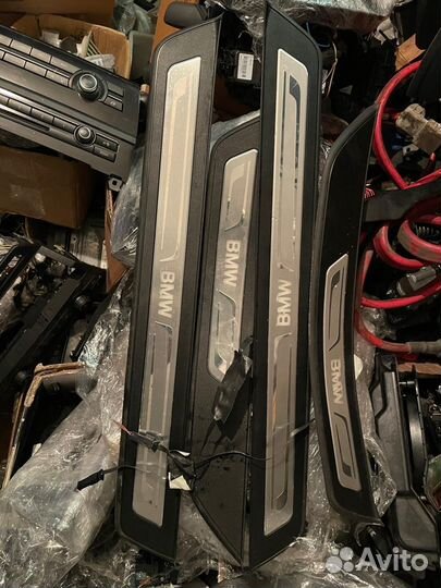 Продам накладки внутр на пороги бмв F10 рестайлинг