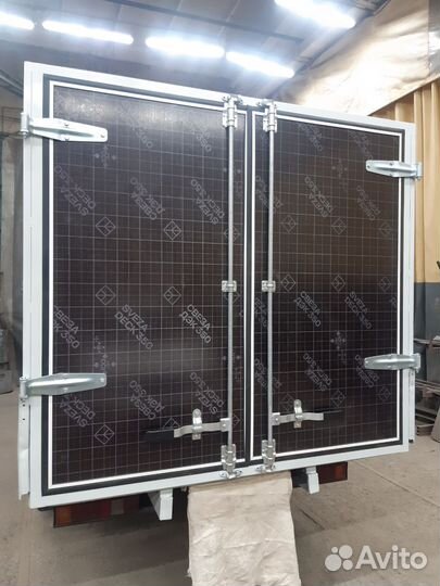 Ворота на фургон