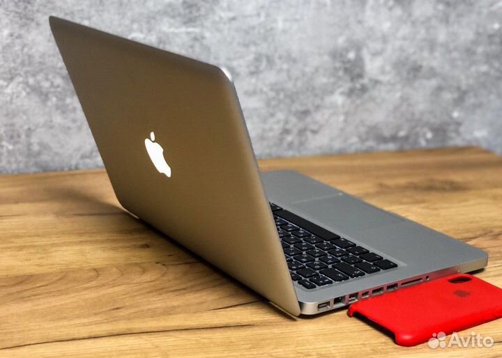 Премиум ноутбук Apple MacBook Pro 13 SSD 240 гб
