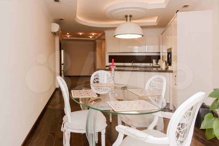 3-к. квартира, 120 м², 19/23 эт.