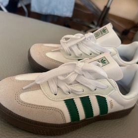 Кроссовки adidas 35 36