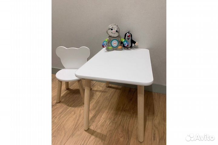 Детский стол и стул