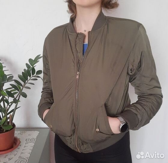 Куртка бомбер