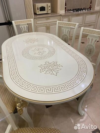 Цена за комплект / Стол и стулья (Новые )