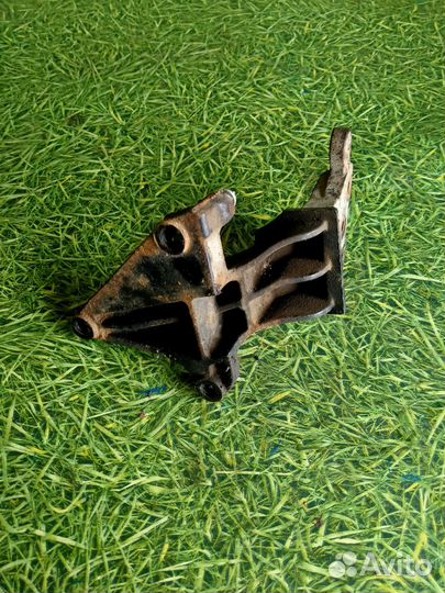 Кронштейн двигателя для Опель Астра G X16XEL 2005г