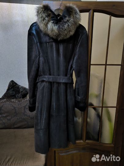 Дубленка натуральная женская с капюшоном