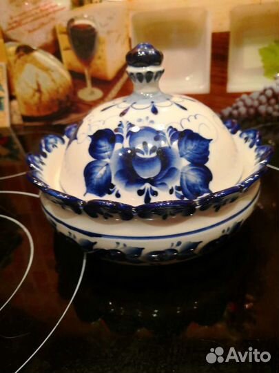 Конфетница, масленка, ваза